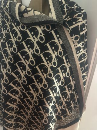 Bufanda grande  Dior