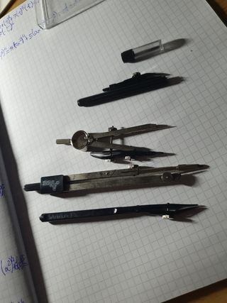 Set di compassi da disegno tecnico completo