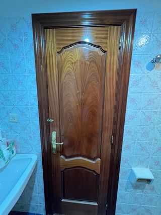 Puerta de madera