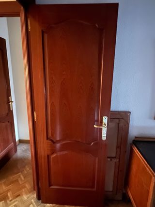 Puerta de madera
