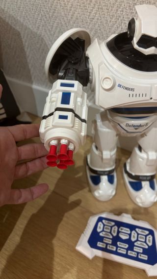 Robot juguete con mando