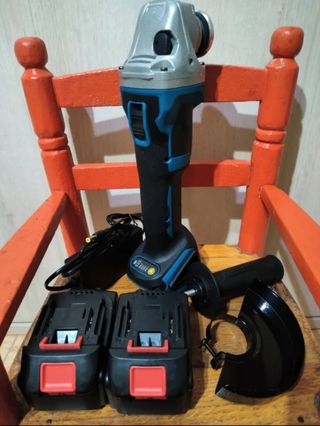 Amoladora 125mm con 2 baterías Nuevo