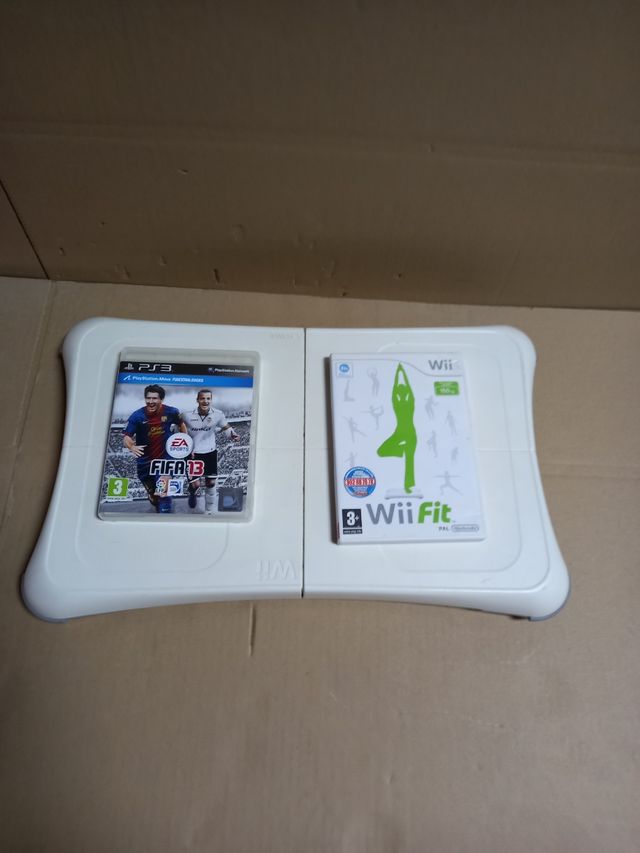 Tavolo Wii e videogioco PS3
