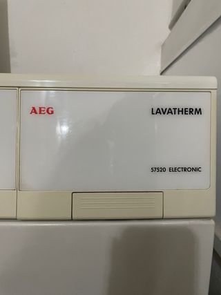 Secadora AEG Lavatherm 57520