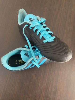 Botas de fútbol infantil