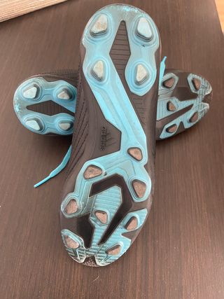 Botas de fútbol infantil