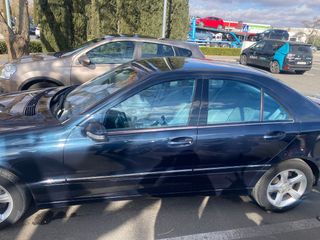 Mercedes-Benz c220 2005