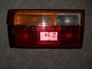 Piloto trasero izquierdo R9