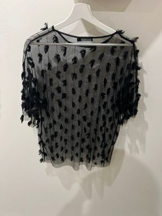 Camisa Negra Bershka de tul con borlas