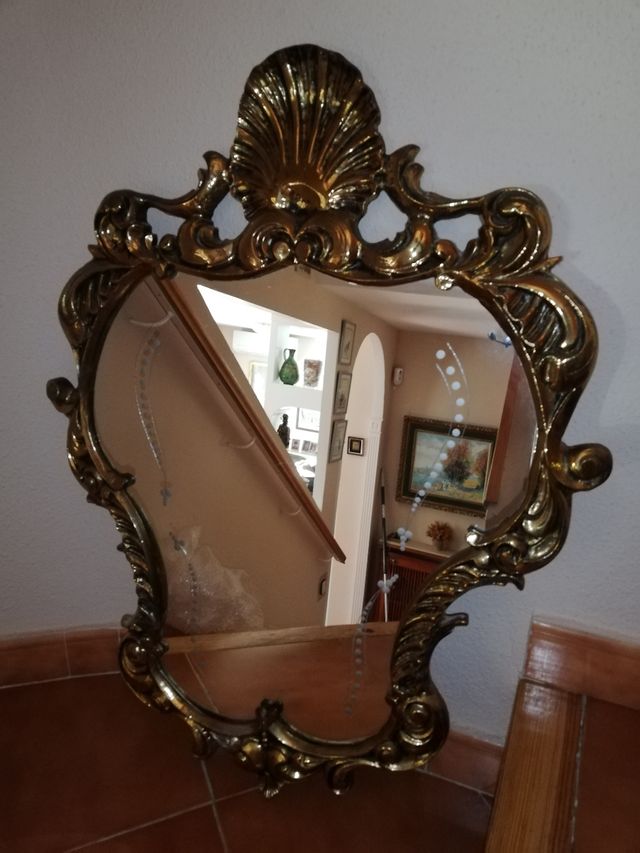 Espejo Cornucopia de bronce.