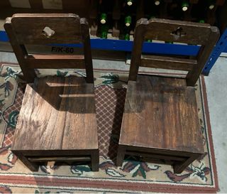 SILLAS PEQUEÑAS DE MADERA