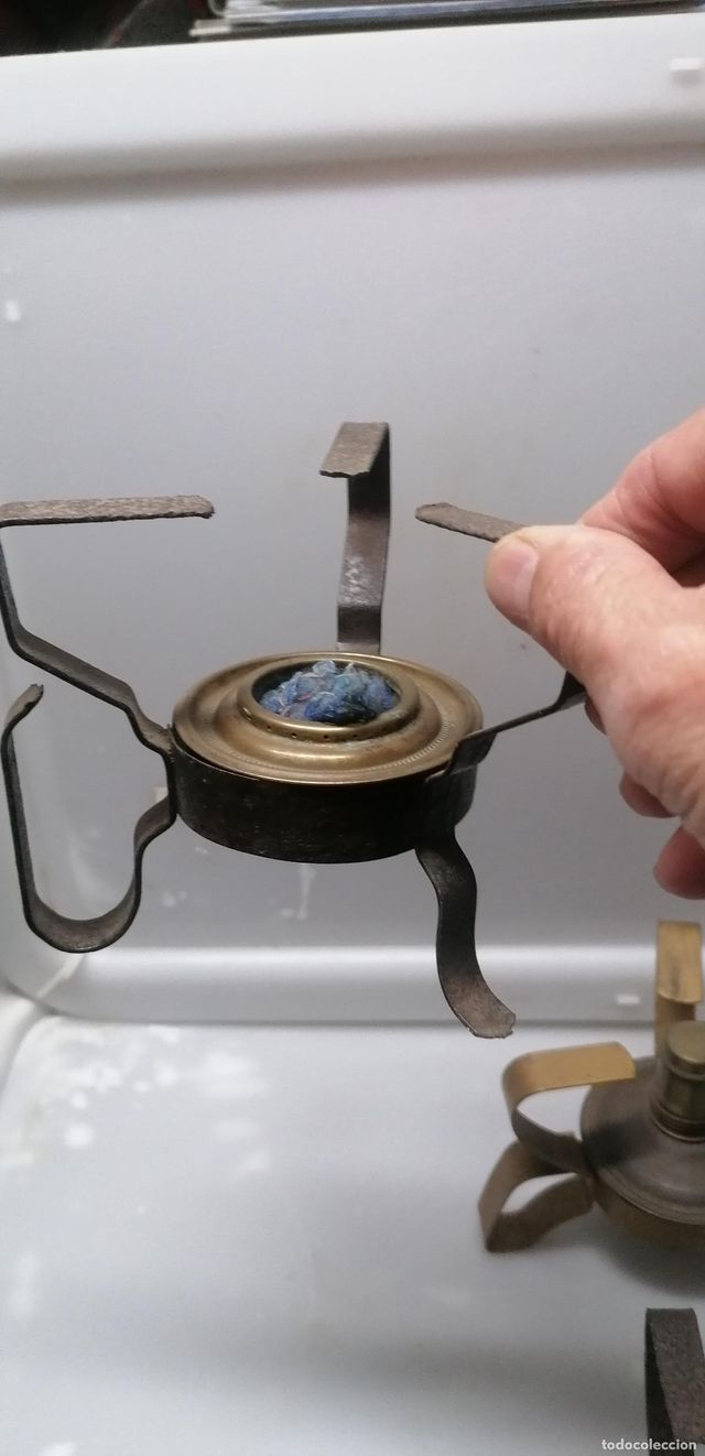 VECCHIE LAMPADE, RISCALDATORI, BRUCIATORI AD ALCOOL