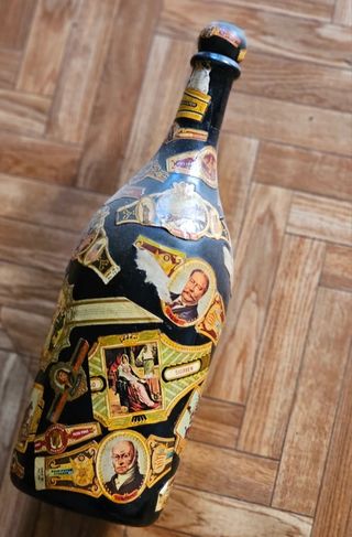 Antigua botella palomino&vergara vitolas