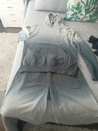 Conjunto Nike sudadera y pantalón 