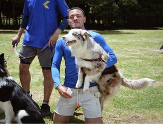 Adiestrador, cuidador y paseador canino