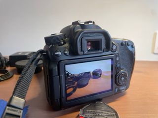 Canon EOS 70D + 18-135mm IS | 17K disparos | Wi-Fi
