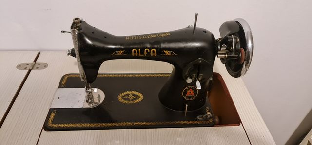 Maquina de coser alfa