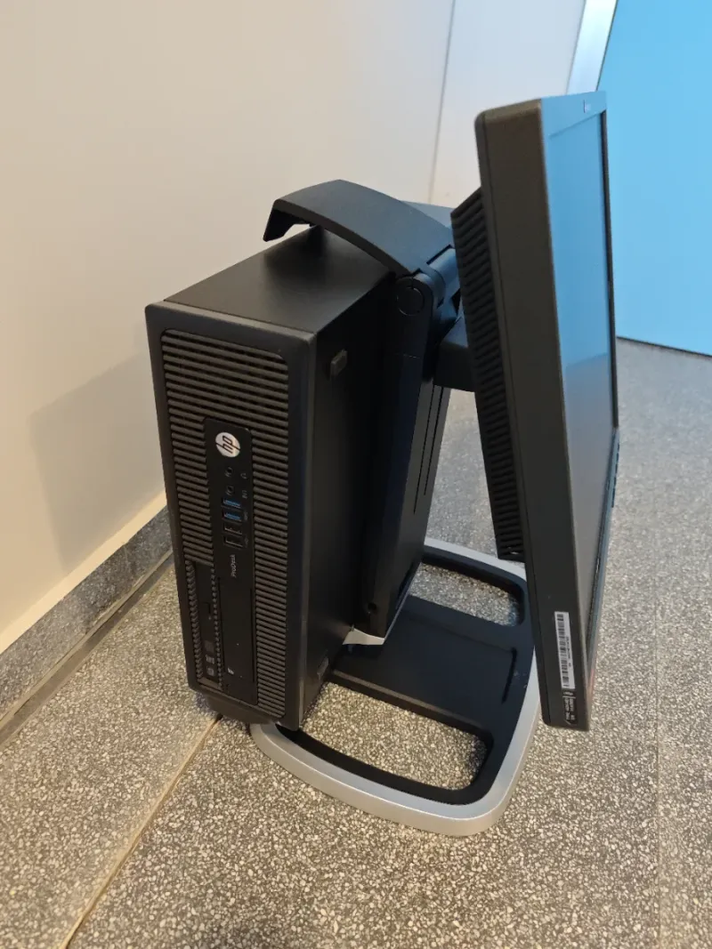 PC HP i5 con Disco SSD, 16GB RAM y  Pantalla 17''