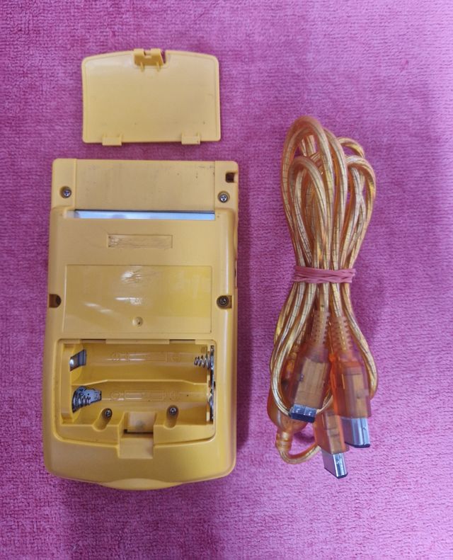 CONSOLE NINTENDO GAME BOY COLORE GIALLO