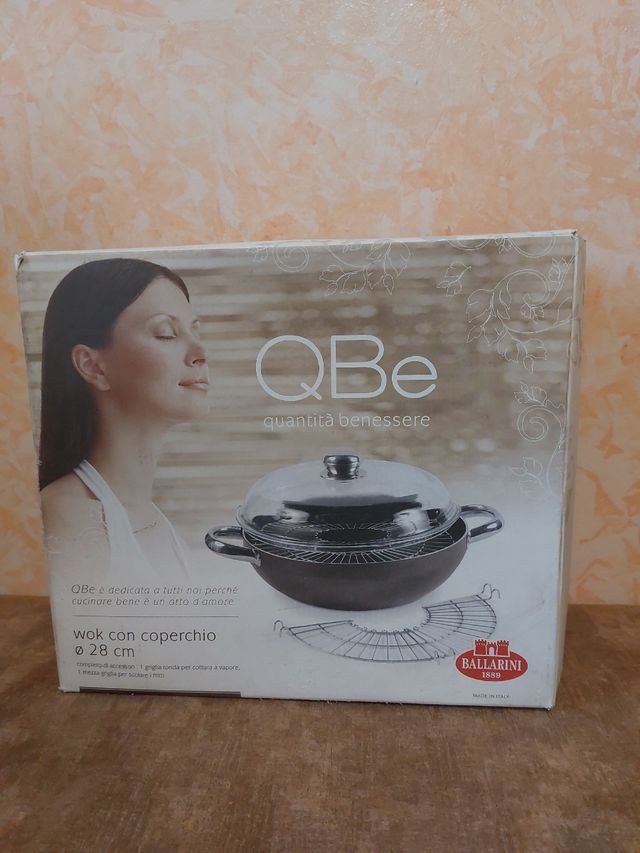 Padella wok con coperchio in vetro, made in Italy 