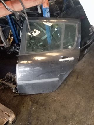 PUERTA TRASERA IZQUIERDA RENAULT MODUS.