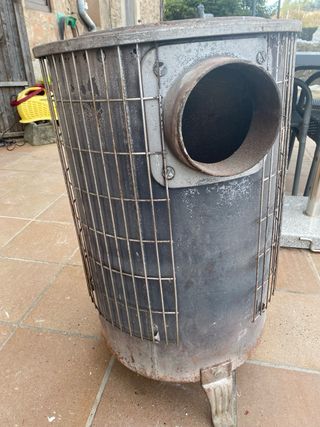 Estufa de leñq redonda