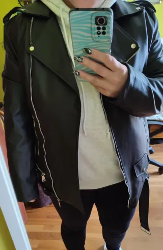 Chaqueta de cuero negra