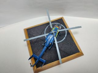 Maqueta del helicoptero MBB BK 117 Space de Revell