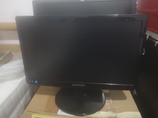Monitor led 19 pollici Samsung per pc
