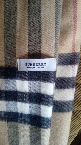 Conjunto Burberry.