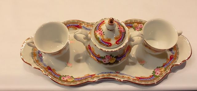 Vassoio vintage in porcellana Limoges.