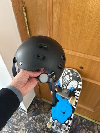 Tabla Skate y casco niñ oxelo