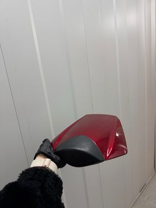 Tapa colin trasero honda cbr1000rr