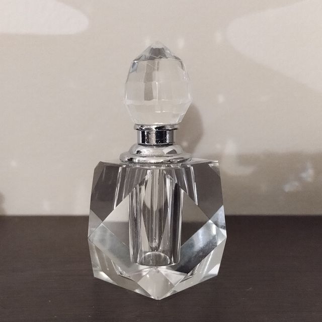 Bottiglia vintage per profumo in vetro