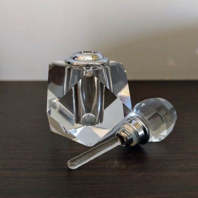 Bottiglia vintage per profumo in vetro