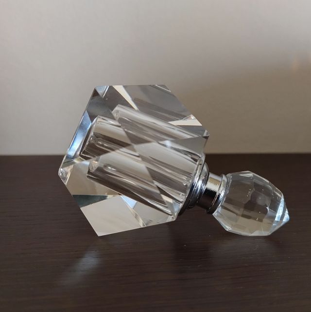 Bottiglia vintage per profumo in vetro