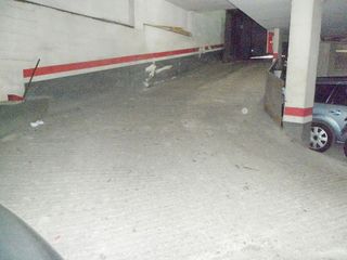 Garaje en venta en Pedró en Cornellà de Llobregat