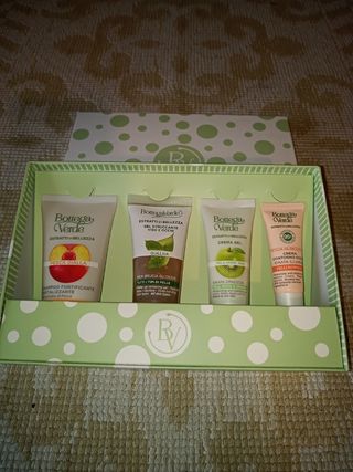 Bottega Verde-Kit di bellezza da viaggio