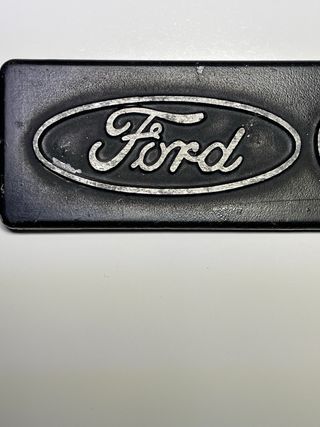Emblema Ford Cosworth de aluminio origenal