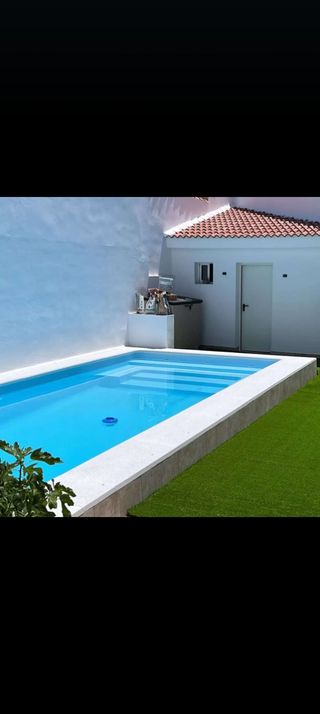 Piscinas de poliester. ₩