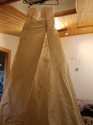 Vestido novia con torera y regalo pinza cabello