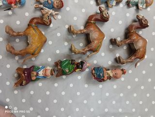 Reyes belén cabezudos. Figuras belén.