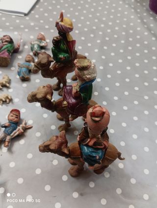 Reyes belén cabezudos. Figuras belén.