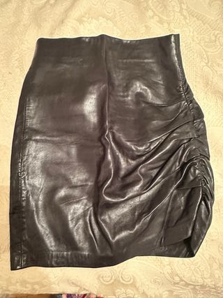 Falda PIEL zara talla xs negra