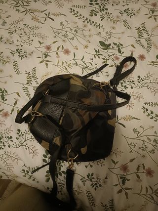 Mochila pequeña estampado militar