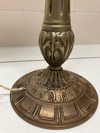 Lampara antigua de siglo pasado de mesa noche