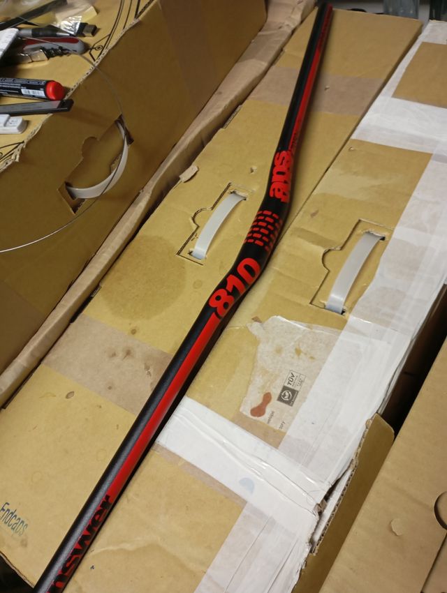 Manubrio MTB Diam 31.8 Lungh 81cm Alluminio Legger