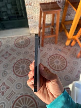 Se vende movil practicamente nuevo