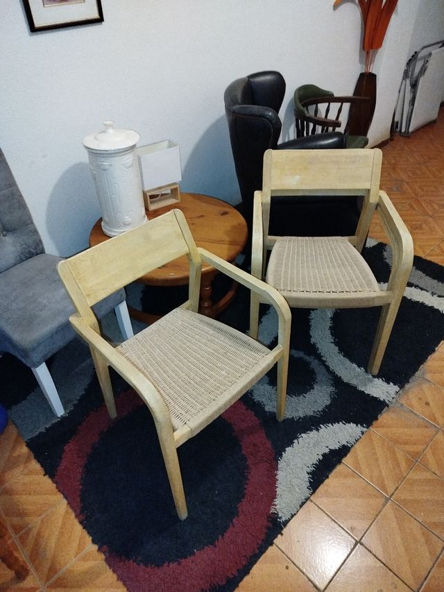 Lote 3 sillas de diseño de madera roble
