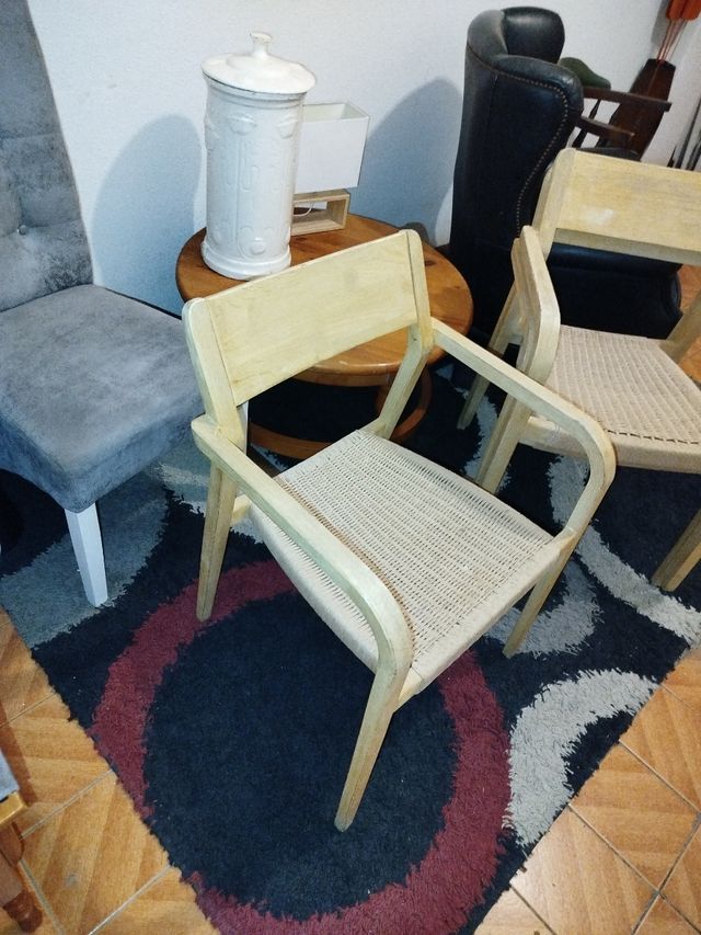 Lote 3 sillas de diseño de madera roble